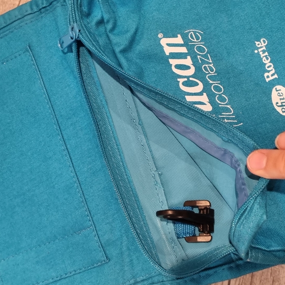 Hangable Item Pouch - Picture 2 of 7